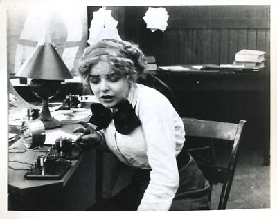 The Lonedale Operator (1911) Screenshot 1