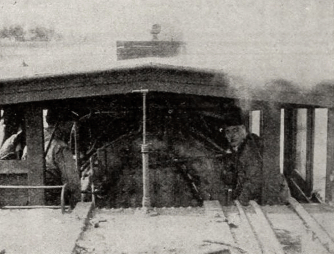 The Lonedale Operator (1911) Screenshot 2