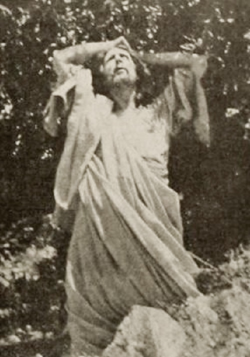 From the Manger to the Cross (1912) Screenshot 5