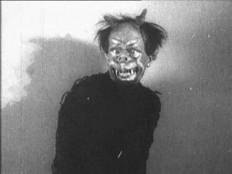 Christmas Eve (1913) with English Subtitles on DVD DVD Noch pered Rozhdestvom (1913) Screenshot 1
