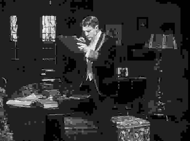 Sherlock Holmes (1916) Screenshot 4
