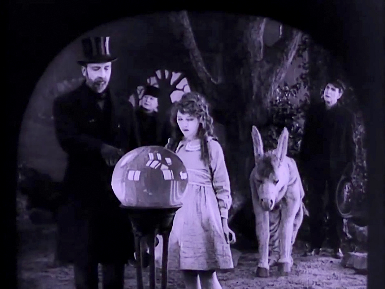 The Poor Little Rich Girl (1917) Screenshot 3