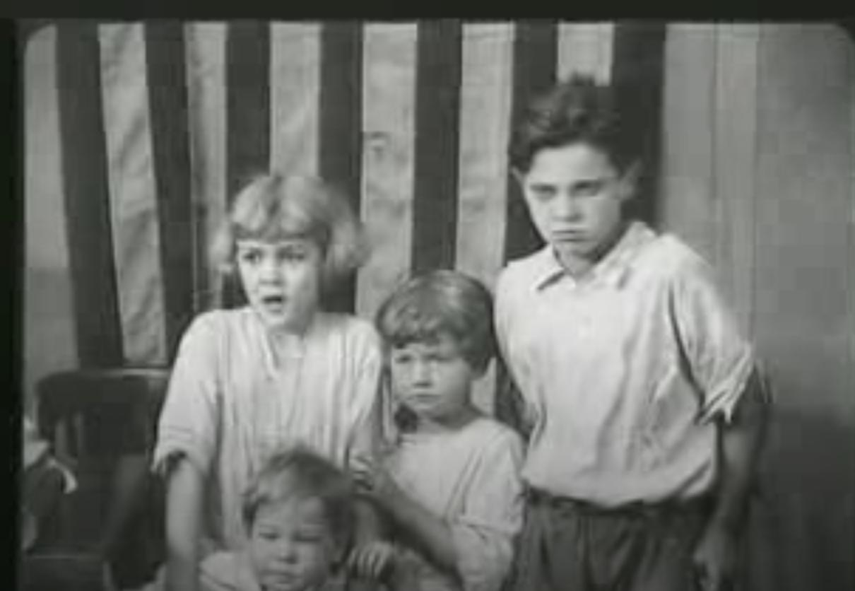 Young Mother Hubbard (1917) Screenshot 1