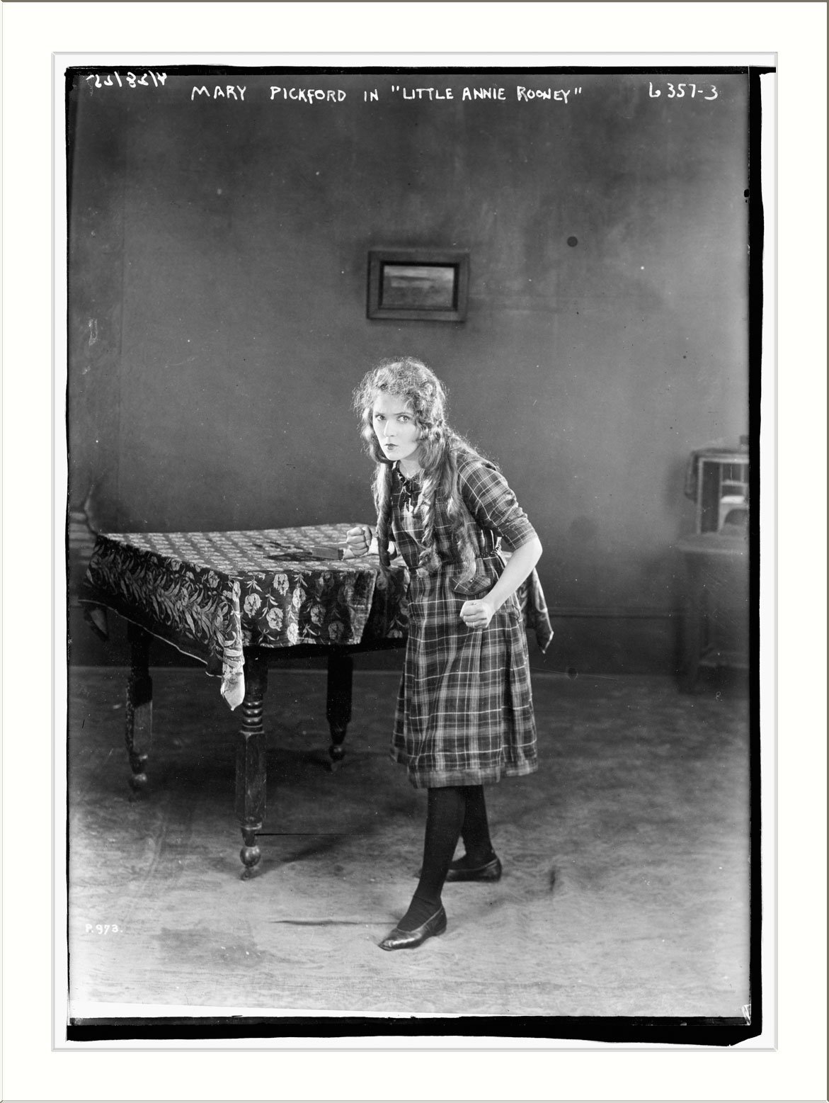 Little Annie Rooney (1925) Screenshot 1