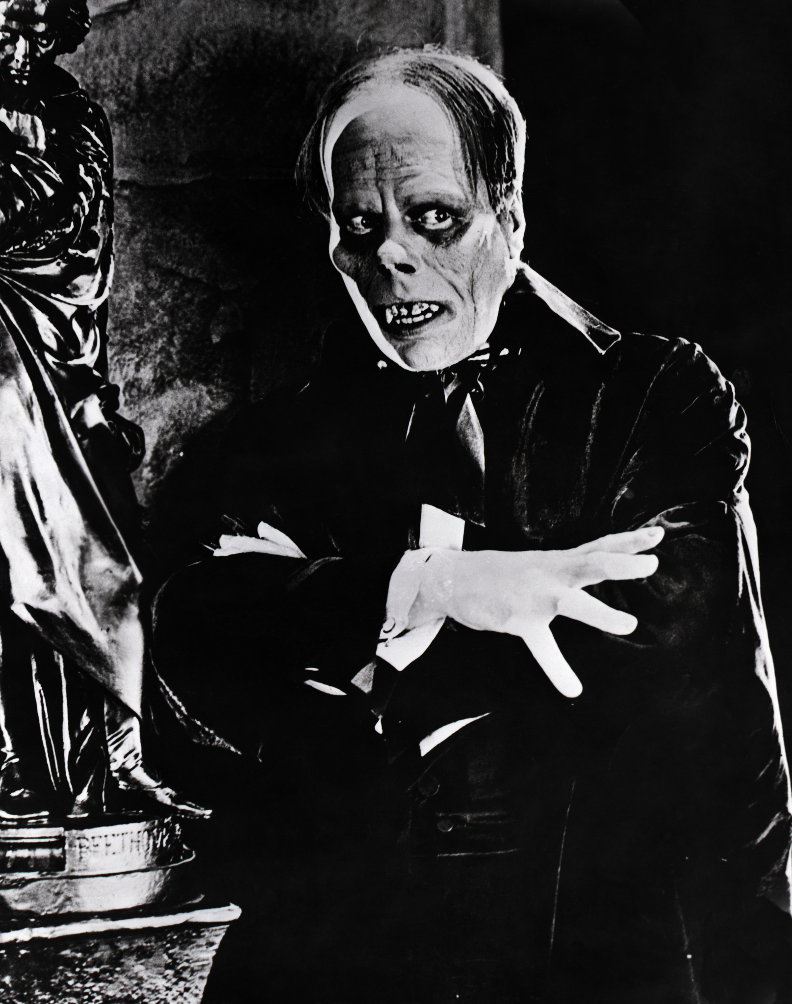 The Phantom of the Opera (1925) Screenshot 1