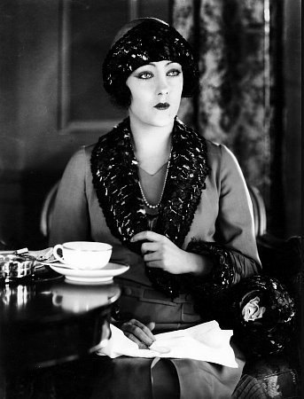 Fine Manners (1926) Screenshot 1