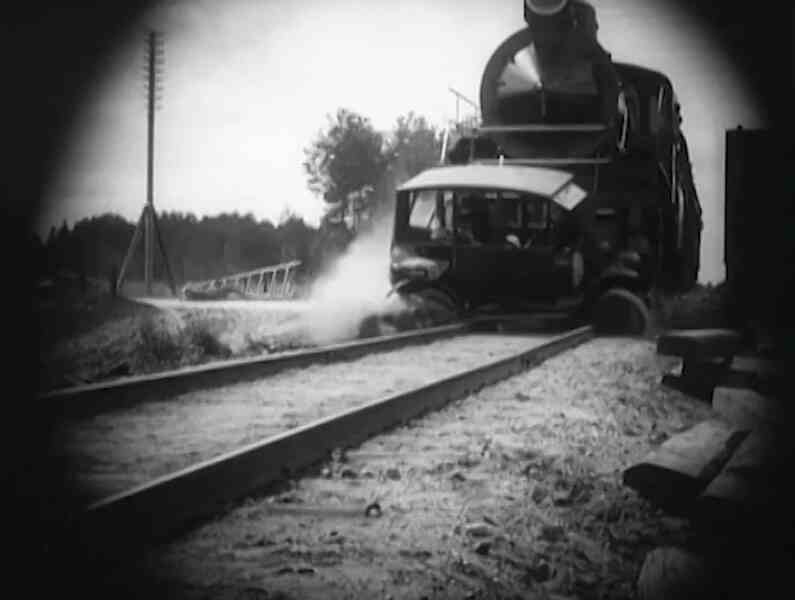 The Adventures of the Three Reporters (1926) Screenshot 3