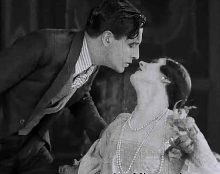 The Rat (1925) Screenshot 2
