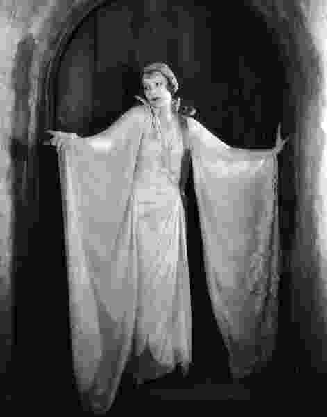 The Temptress (1926) Screenshot 2