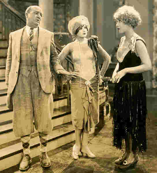 The Cradle Snatchers (1927) Screenshot 2