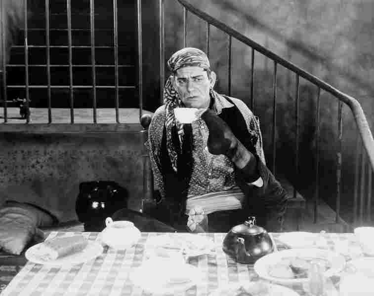 The Unknown (1927) Screenshot 5