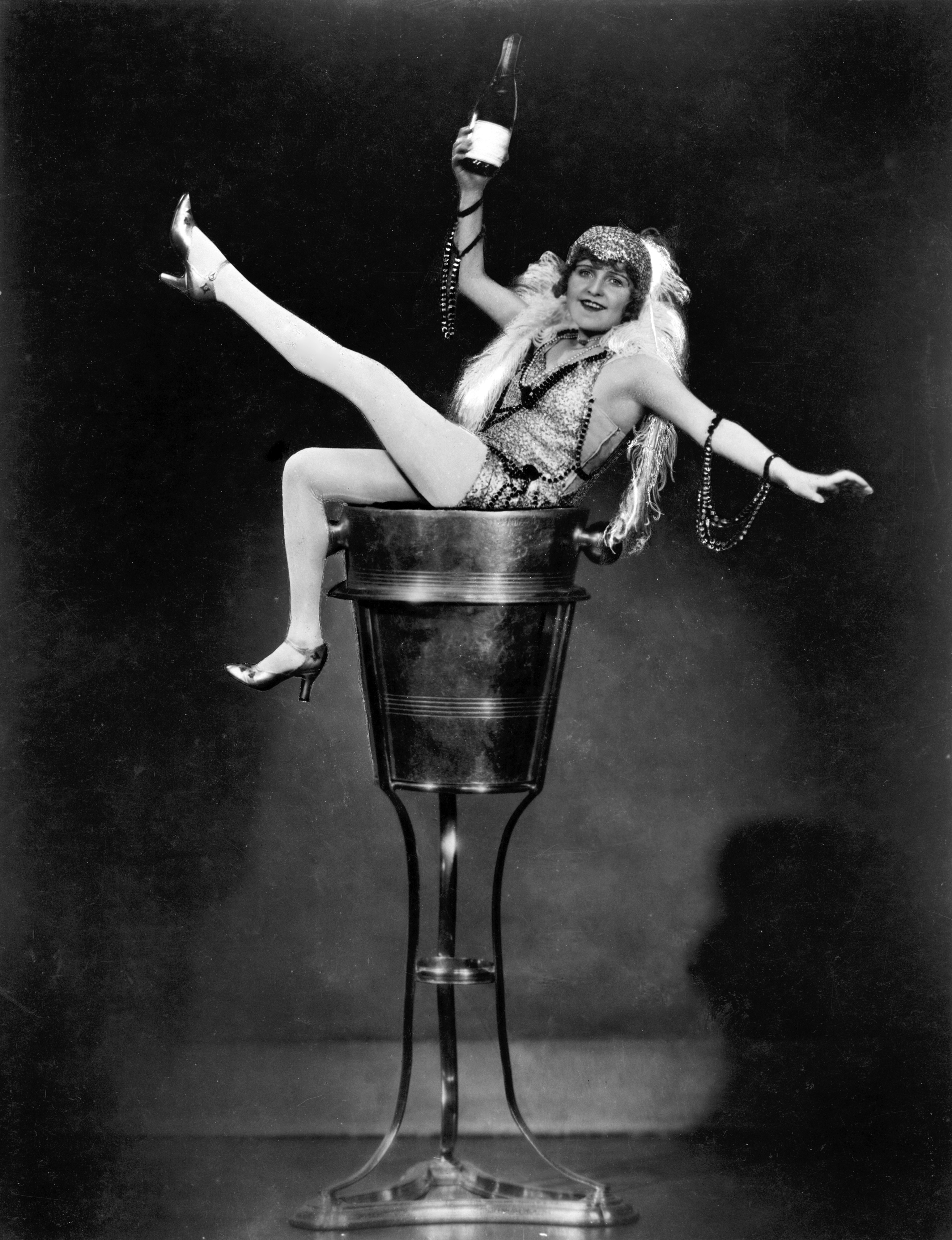 Champagne (1928) Screenshot 1