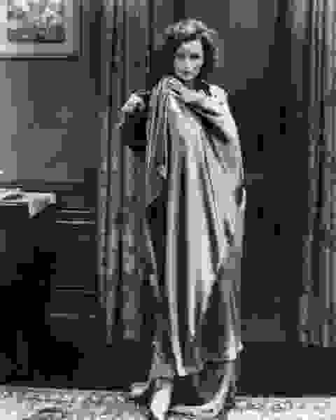 The Mysterious Lady (1928) Screenshot 5