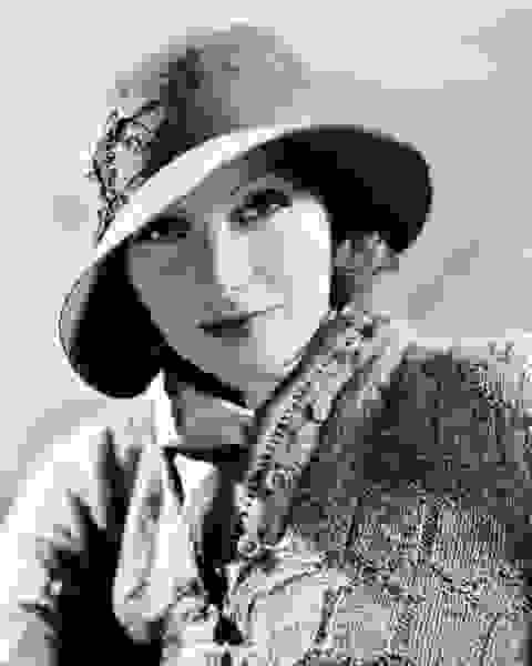 A Woman of Affairs (1928) Screenshot 2
