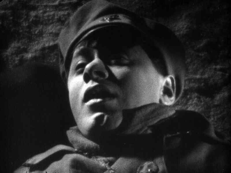 Fragment of an Empire (1929) Screenshot 3