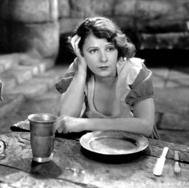 Du Barry, Woman of Passion (1930) Screenshot 1