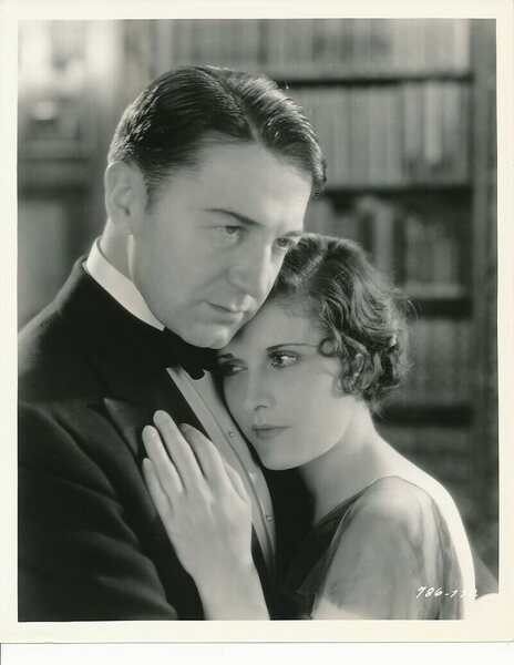 Slightly Scarlet (1930) Screenshot 2
