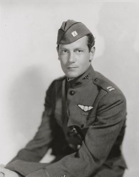Born to Love (1931) Screenshot 4