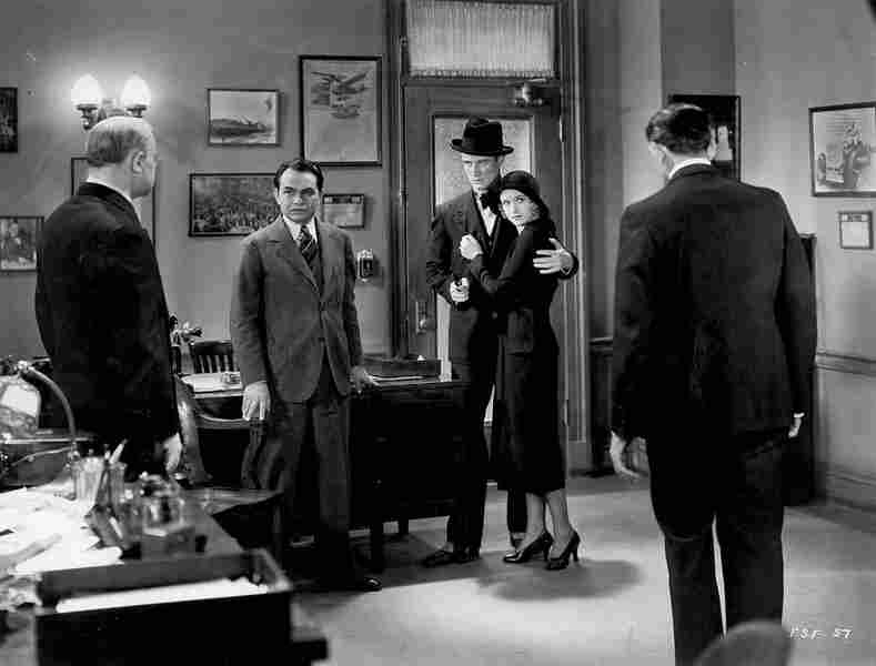 Five Star Final (1931) Screenshot 1
