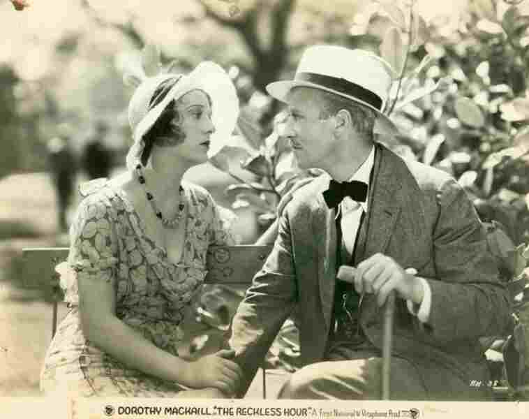 The Reckless Hour (1931) Screenshot 2