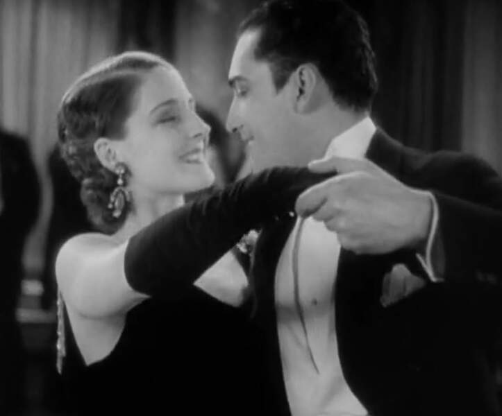 Strangers May Kiss (1931) Screenshot 1