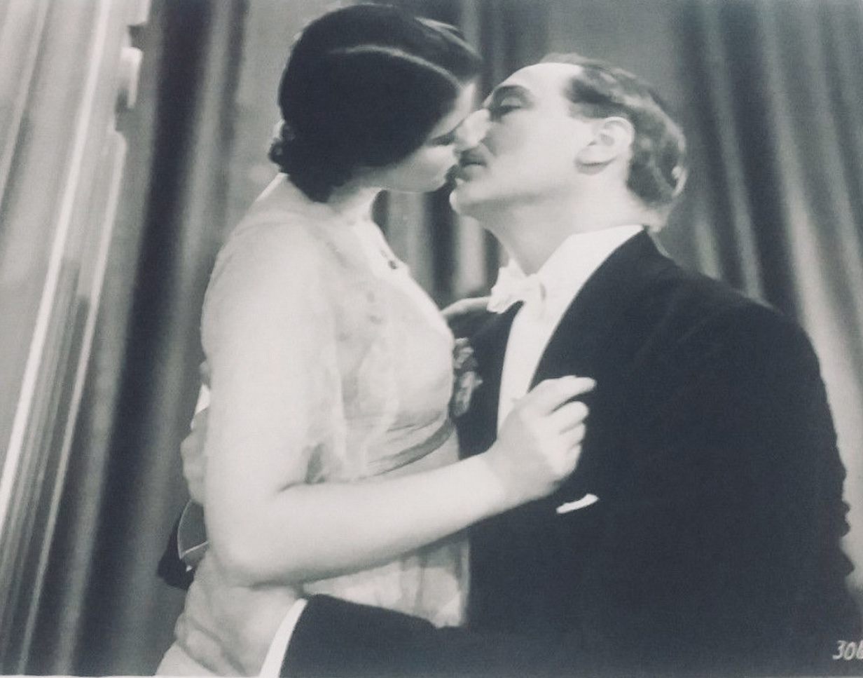 Strictly Dishonorable (1931) Screenshot 5