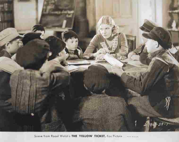 The Yellow Ticket (1931) Screenshot 3