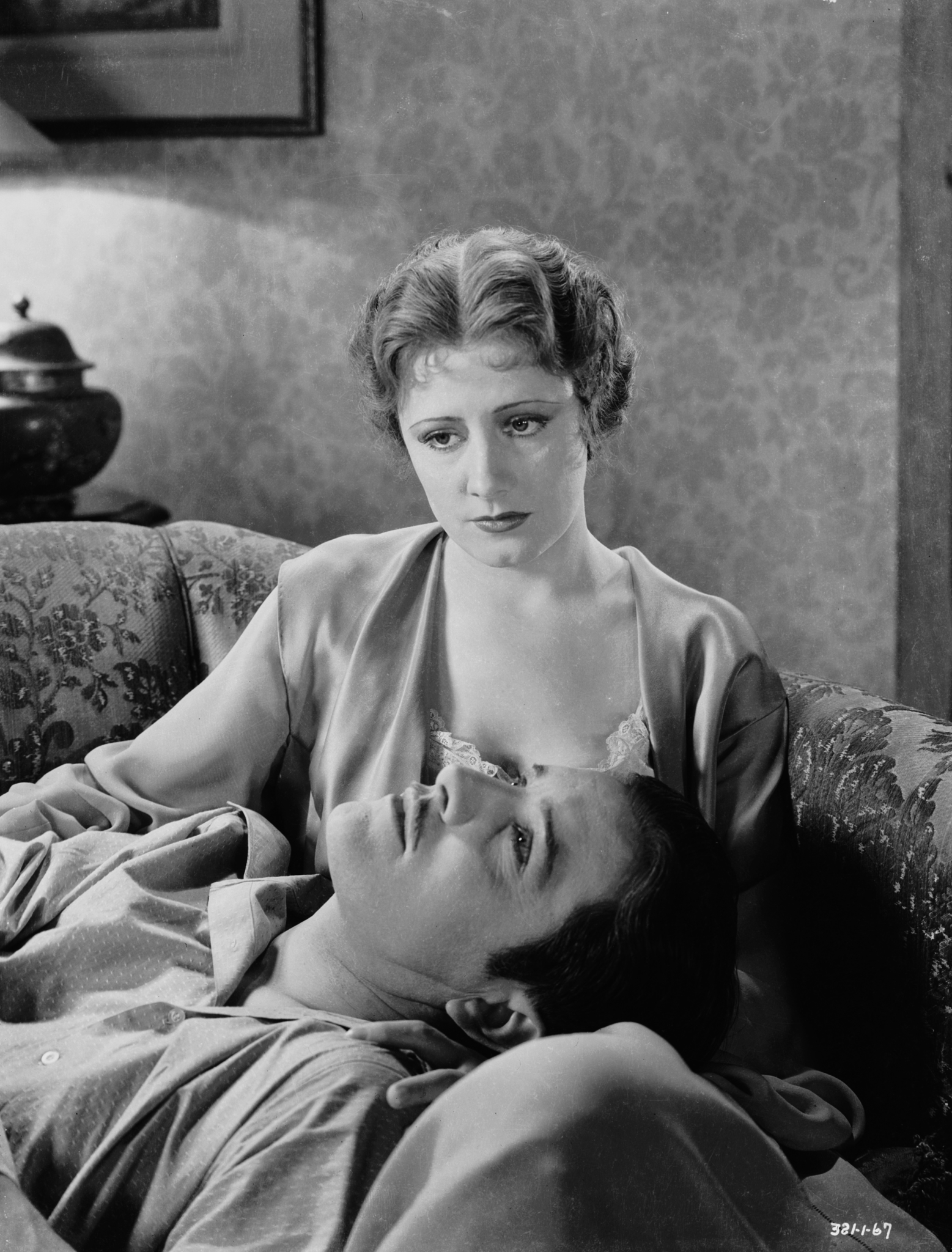 Back Street (1932) Screenshot 1 