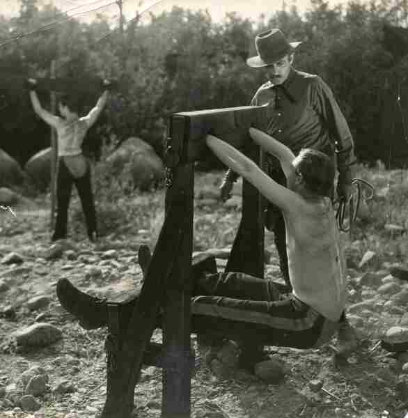 Hell's Highway (1932) starring Richard Dix on DVD DVD Hell's Highway (1932) Screenshot 3