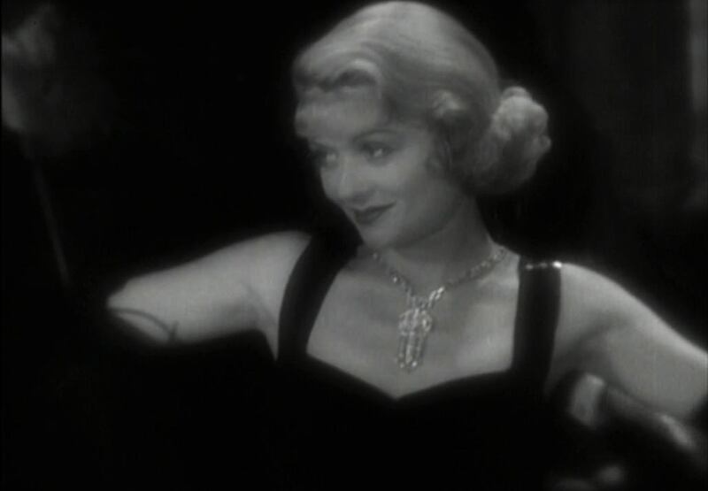 Lady with a Past (1932) Screenshot 2