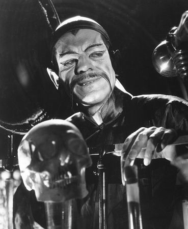 The Mask of Fu Manchu (1932) Screenshot 1