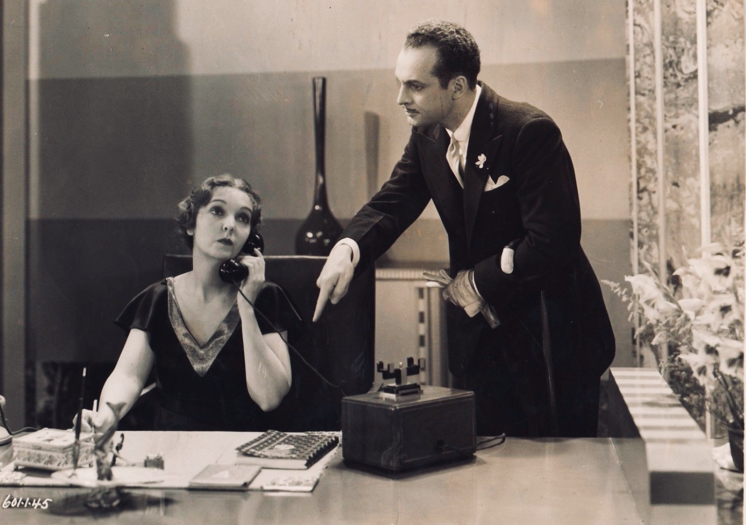 Once in a Lifetime (1932) Screenshot 1