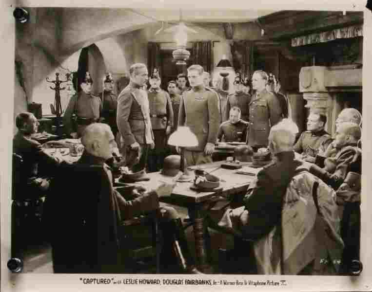 Captured! (1933) Screenshot 5