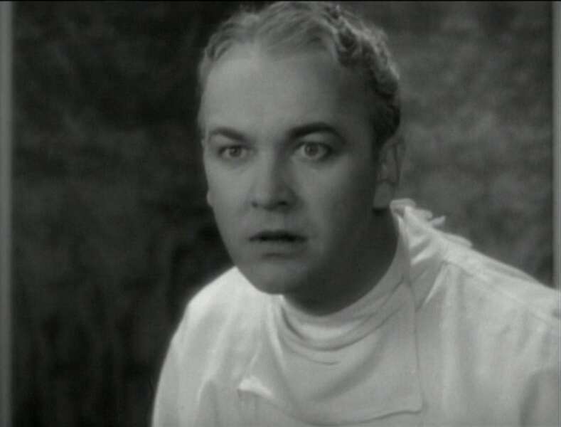 Emergency Call (1933) Screenshot 2