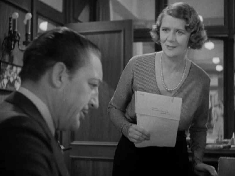 Employees' Entrance (1933) Screenshot 3