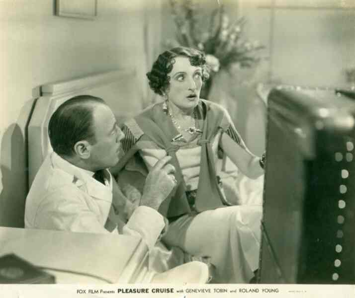 Pleasure Cruise (1933) Screenshot 4