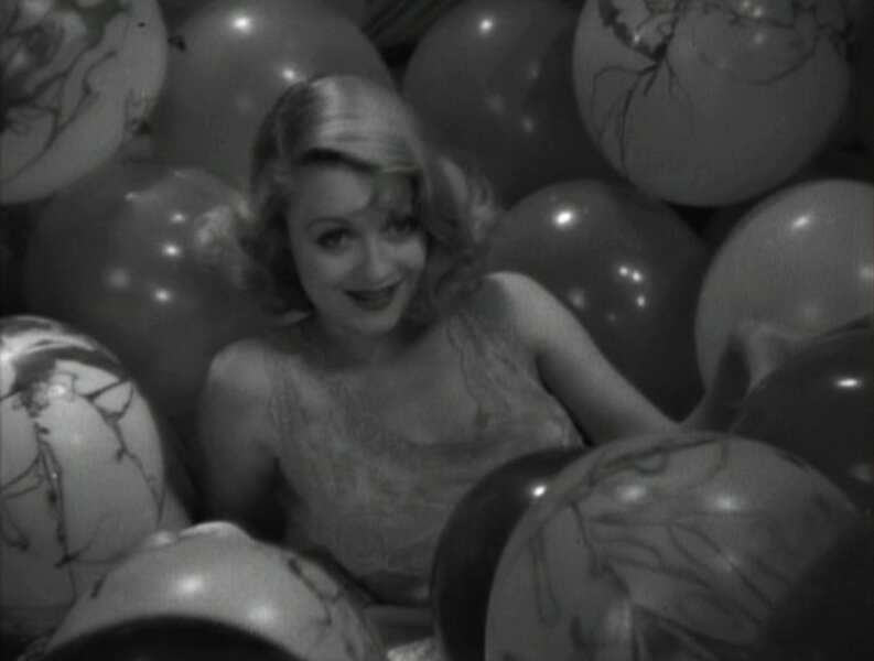 Rockabye (1932) Screenshot 4