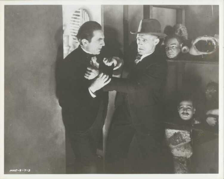 The Whispering Shadow (1933) Screenshot 4