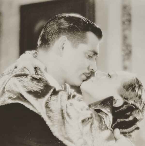 Chained (1934) Screenshot 5