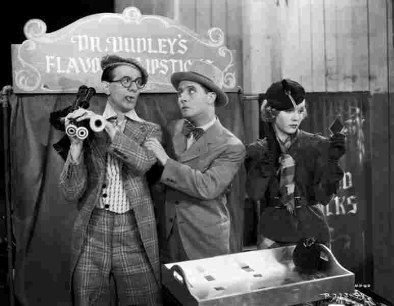 Hips, Hips, Hooray! (1934) Screenshot 2