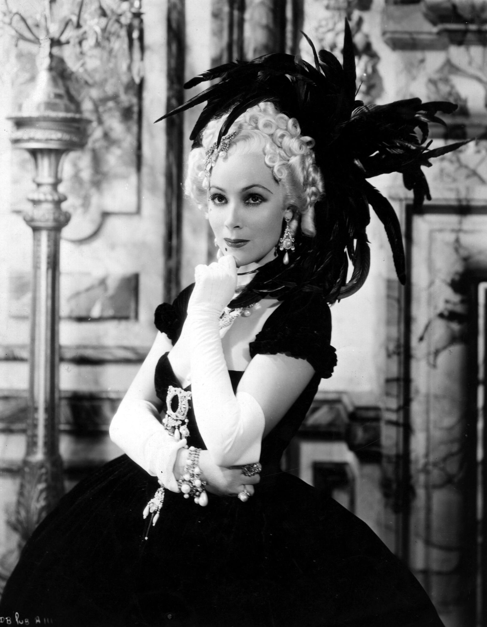 Madame Du Barry (1934) Screenshot 1