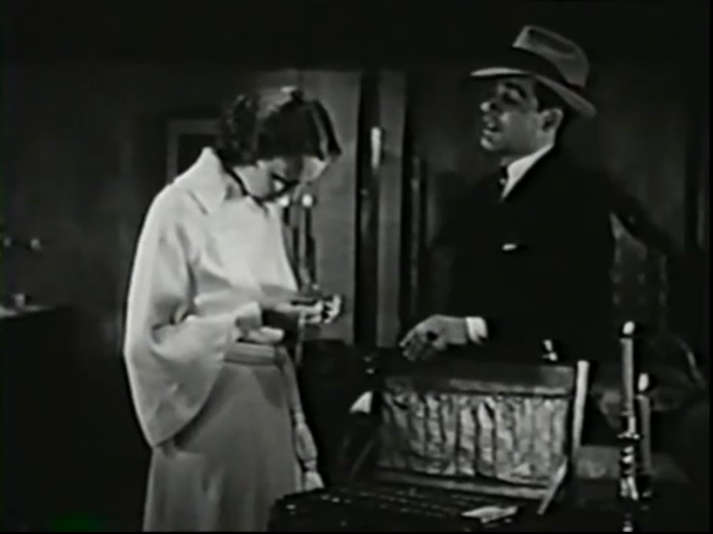 Secret of the Chateau (1934) Screenshot 1