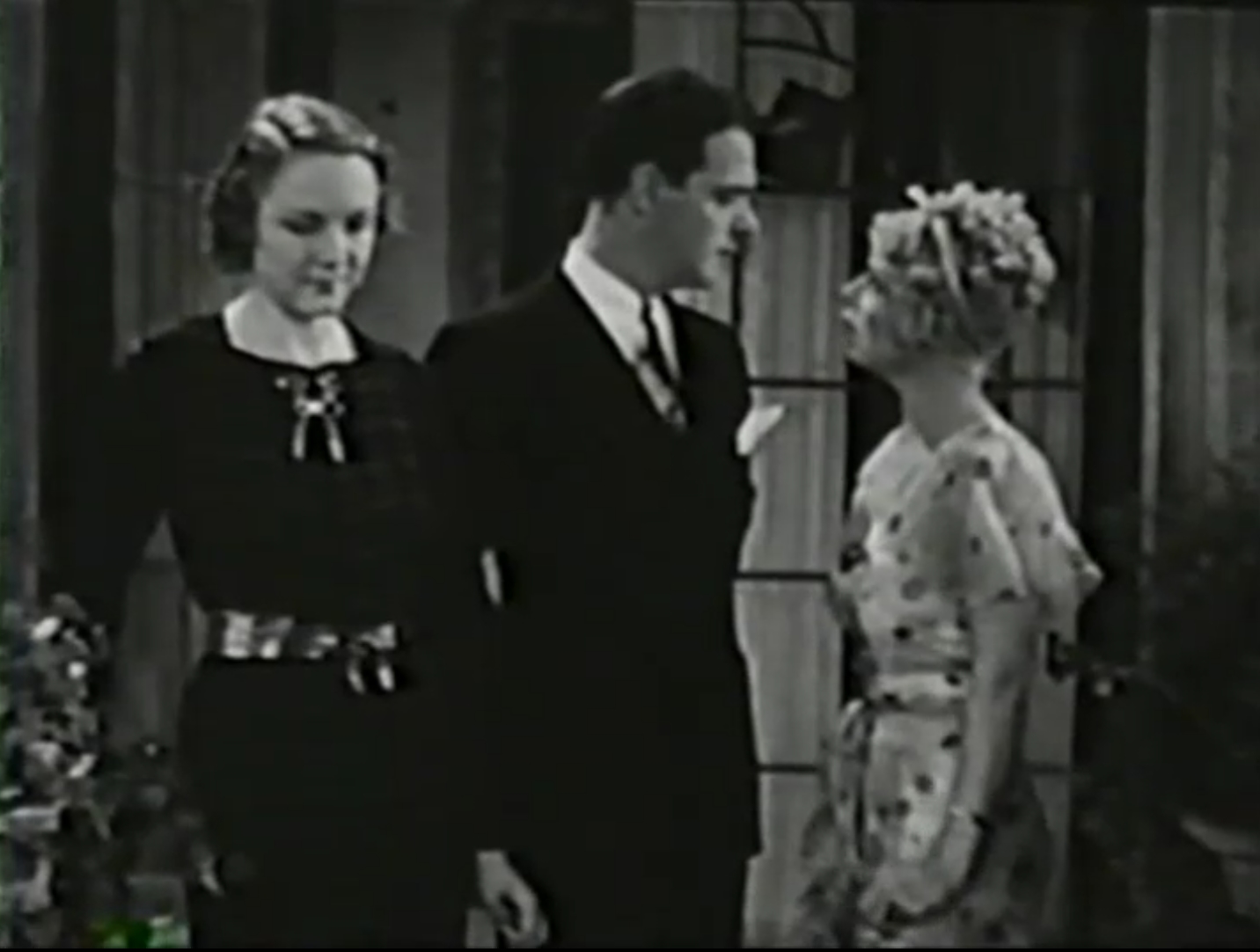 Secret of the Chateau (1934) Screenshot 3
