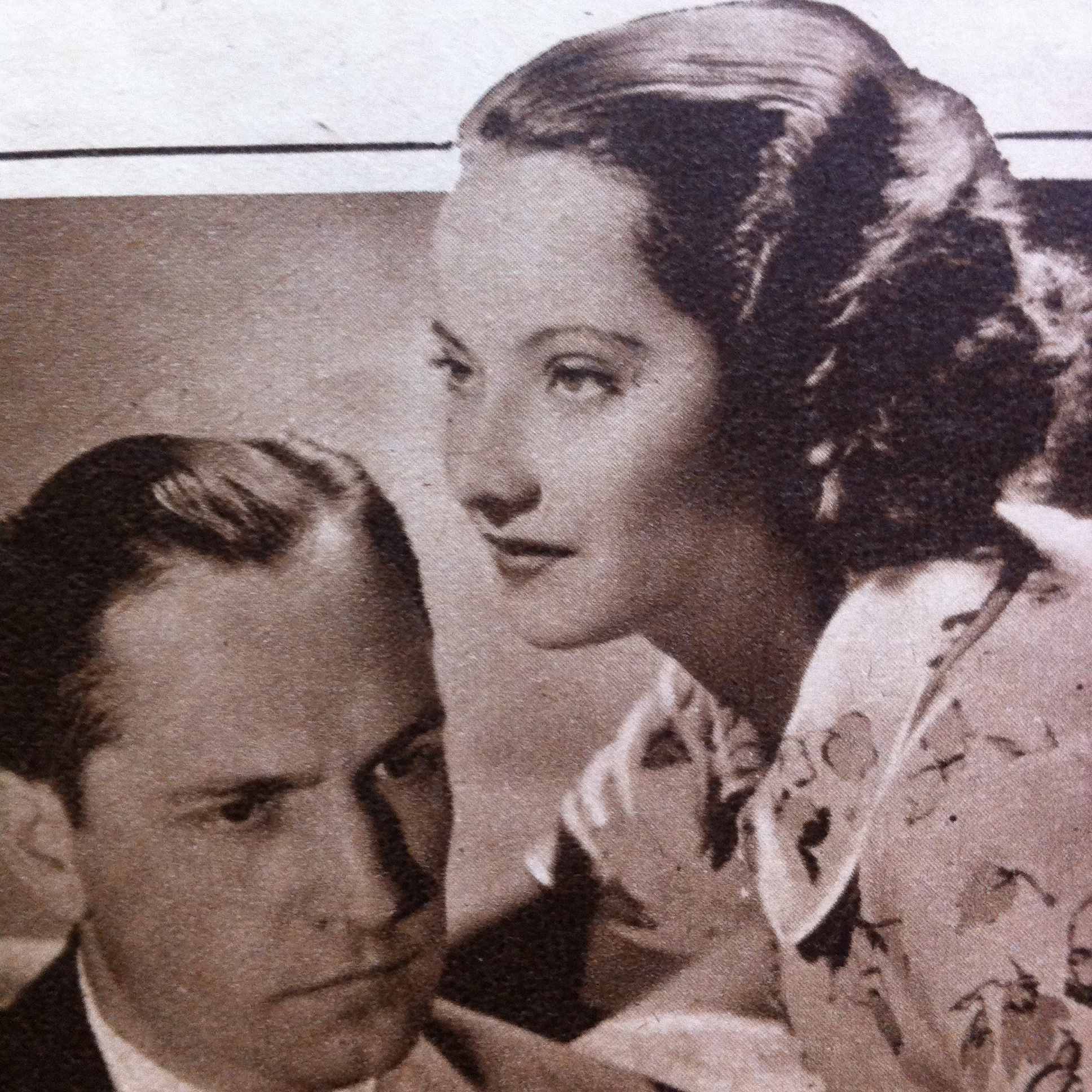 The Dark Angel (1935) Screenshot 5