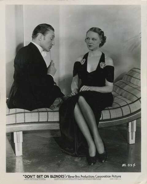Don't Bet on Blondes (1935) Screenshot 1