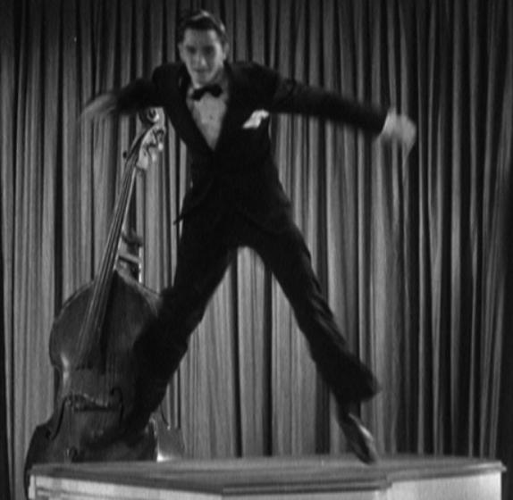 To Beat the Band (1935) Screenshot 1