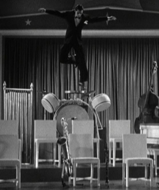 To Beat the Band (1935) Screenshot 2