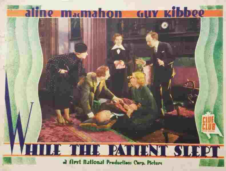 While the Patient Slept (1935) Screenshot 2