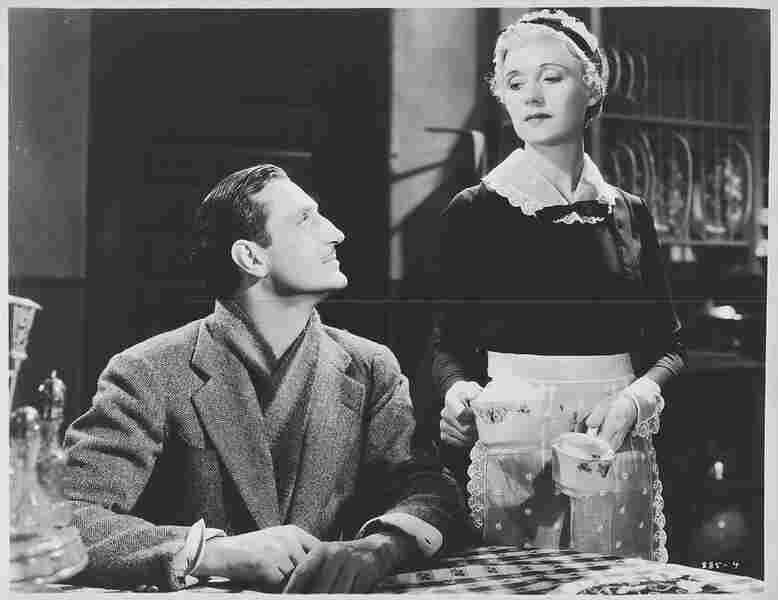 Kind Lady (1935) Screenshot 3