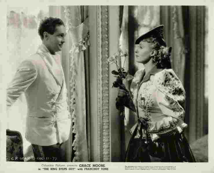 The King Steps Out (1936) Screenshot 1